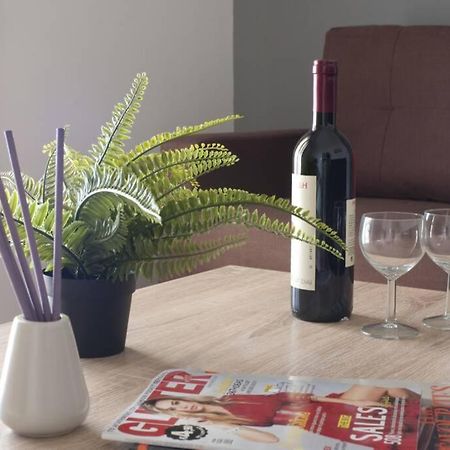 Kolonos, A Renovated Apartment Athens Ngoại thất bức ảnh
