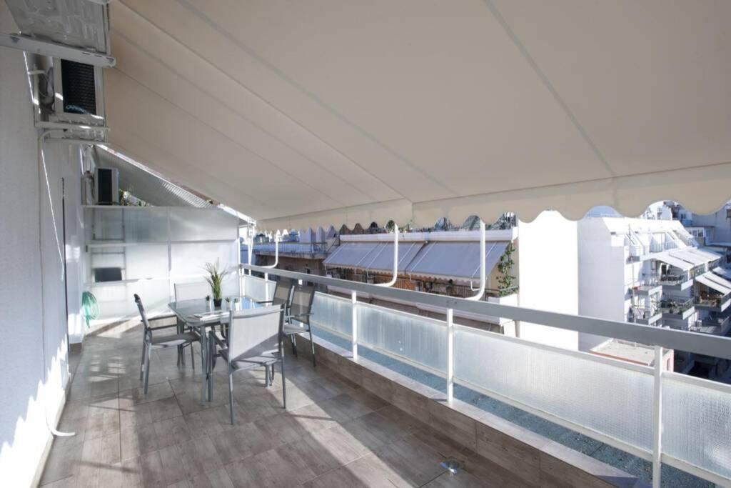 Kolonos, A Renovated Apartment Athens Ngoại thất bức ảnh